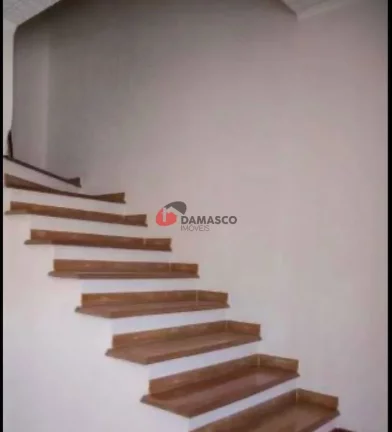 Imagem Sobrado à venda 3 Quartos, 4 Vagas, 197 m², Nova Gerty, São Caetano do Sul - SP
