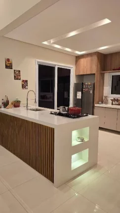 Imagem Casa com 3 dormitórios sendo 2 suites à venda, 377 m² por R$ 2.200.000 - Condomínio Village da Serra - Araçoiaba da Serra/SP