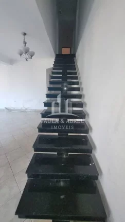 Imagem Lindo Sobrado Esquina, 191m², 237m² Construídos, 5 Quartos, 1 Com Suíte Master e Sacada, Sala 3 Ambientes Enorme, Escritura, Várias vagas, 2 Salões (reformar), Área Gourmet no Jardim Esperança, Mauá-SP