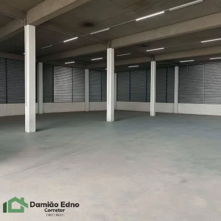 Aluga-se Galpão com Escritório e Pátio (1.400m²) – Lapa, SP