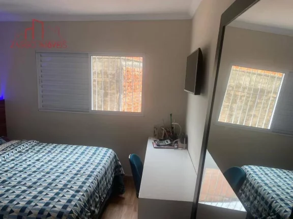 Imagem Belíssima casa térrea com piscina - 3 dorms. 160m².
