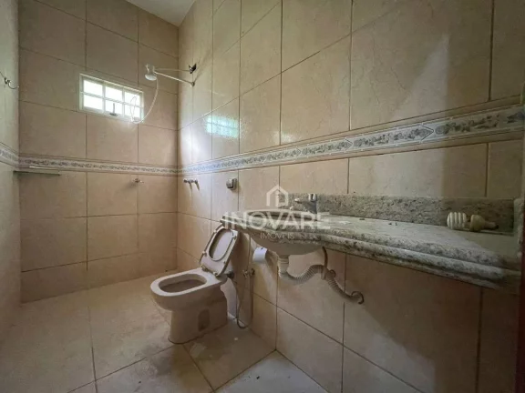 Imagem Casa com 4 dormitórios à venda, 280 m² por R$ 580.000,00 - Jardim Leonora - Itumbiara/GO