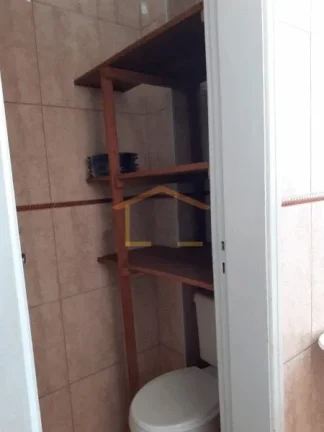 Imagem Apartamento 3 dormitórios, sendo 1 suíte, com armários embutidos, sala 2 ambientes, pisos em mard...