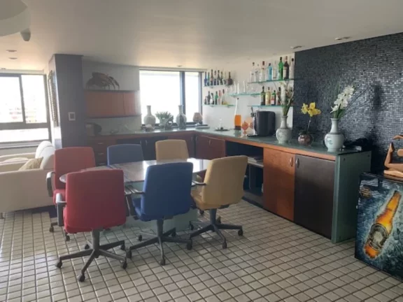 Imagem CONFORTÁVEL APARTAMENTO C/ 325m2 NO COBIÇADO CONDOMÍNIO MANSÃO DO ATLÂNTICO -RUA DE ACESSO LOCAL NO MELHOR DO RIO VERMELHO - VISTA MAR- R$1.950.000,00