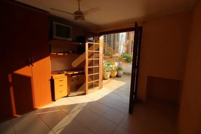 Imagem Imperdível oportunidade: Casa à venda ou locação no Alto da Boa Vista, São Paulo-SP, 3 quartos, 1 suíte, 2 salas, 3 banheiros, 2 vagas, 125m².