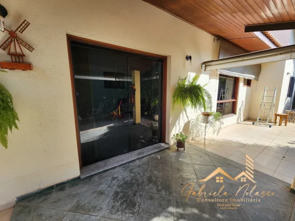 Imagem Casa Jardim Brasília com 3 dormitórios