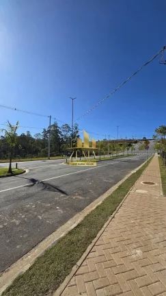 Imagem Terreno Condomínio Clube 250m2, Diferenciado, Parte Alta, Rua sem saída.
