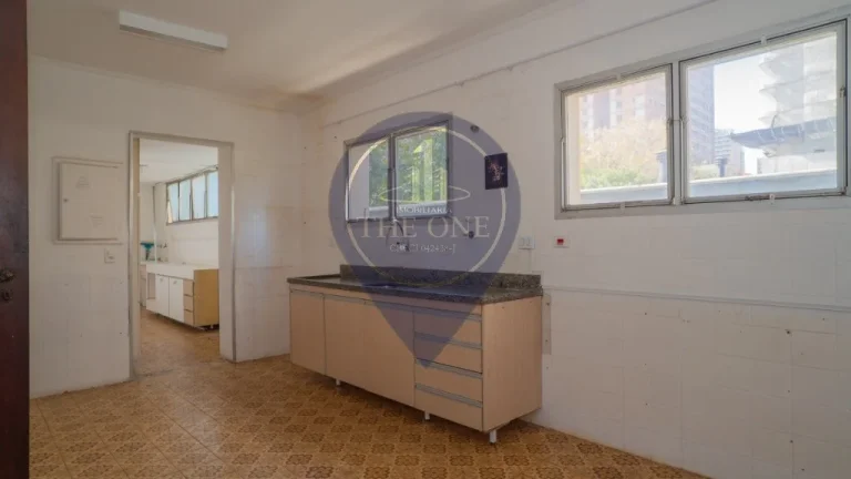 Imagem Apartamento de luxo na Vila Mariana: 4 quartos, 1 suíte, 2 salas e 2 vagas de garagem - São Paulo-SP.