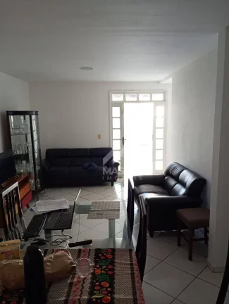 Imagem Casa com 10 dormitórios à venda, 330 m² por R$ 650.000,00 - Ataíde - Vila Velha/ES
