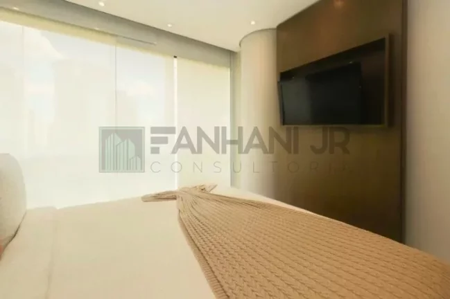 Imagem Imperdível oportunidade: Apartamento de 2 quartos e 2 suítes no Itaim Bibi, São Paulo! 123m², 3 salas, 4 banheiros e 2 vagas.