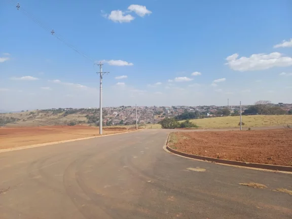 Imagem Terreno residencial para venda em Jardim Aeroporto II, 268m2