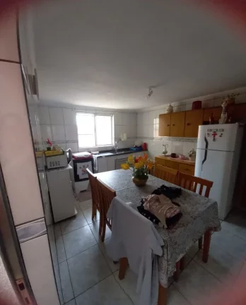 Imagem Oportunidade Imperdível: Casa à Venda na Vila Bela Vista, Santo André-SP com 4 quartos, 2 banheiros e 2 vagas de garagem
