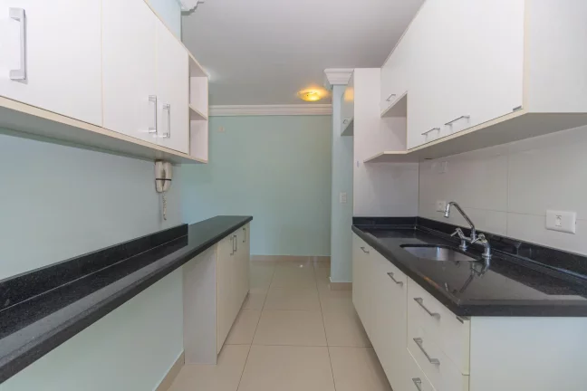 Imagem Apartamento de 2 quartos no bairro Água Verde