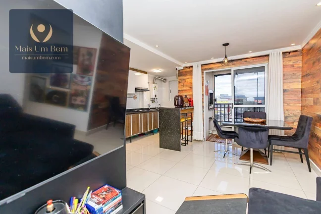 Imagem Apartamento com 2 quartos, sacada com churrasqueira e sacada na suíte à venda por R$ 589.000 - Novo Mundo - Curitiba/PR