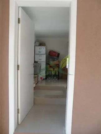 Imagem Linda Casa à venda em condomínio fechado localizada em Atibaia -SP