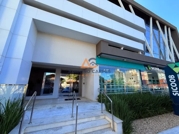 Imagem ALUGUEL ANUAL - Apartamento 03 quartos, alto padrão na Praia de Gravatá em Navegantes. Adriano Carpes Imóveis Aluga