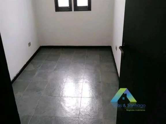 Imagem DIADEMA Sobrado 184M², 3 dormitórios, 1 suíte, 2 vagas, ótima localização e valor !!!!