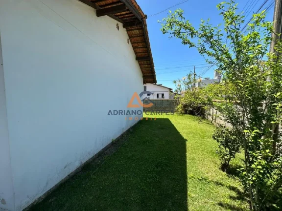 Imagem Casa com 03 dormitórios a venda no bairro Gravatá em Navegantes - AVERBADA - e aceita financiamento bancário - Adriano Carpes vende
