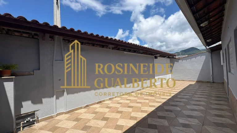 Imagem CASA COM 4 DORMITÓRIOS E 2 SUÍTES PRAIA MARTIM DE SÁ