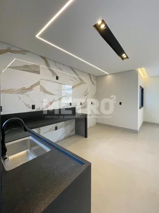 Imagem Casa à venda no Buona Vita com 3 suítes, piscina, PETROLINA - PE
