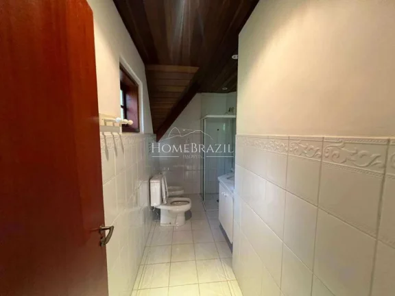 Imagem Casa de condomínio para alugar, com 4 quartos, 250m2