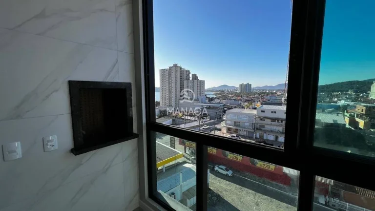 Imagem Apartamento com 3 quartos, localizado no centro de Baln. Piçarras
