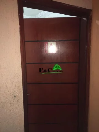 Imagem Salão Comercial para Locação em Limeira, Vila Queiroz, 1 dormitório, 3 banheiros