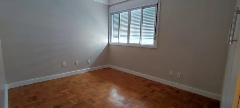 Imagem Apartamento 150 M², 3Q, 1 Suíte, Lavabo, 4 Banheiros, 1 Vaga fixa e escriturada, Dependência completa de serviço, Próximo a 2 estações do metrô.