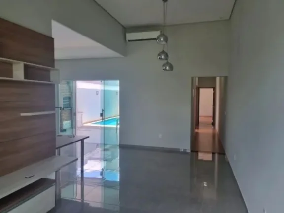 Imagem Casa de luxo em condomínio à venda em Sorocaba-SP, no Jardim Novo Horizonte: 2 quartos, 1 suíte, 2 salas, 3 banheiros, 4 vagas, 143m².