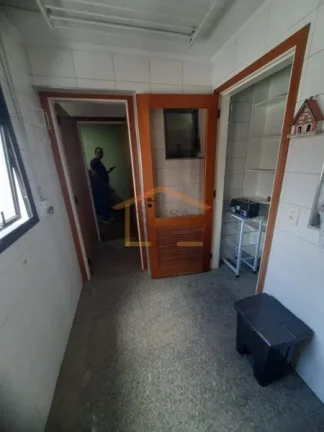 Imagem Apartamento 3 dormitórios, sendo 2 suites, sala para 2 ambientes, sacada, cozinha planejada ,área ...