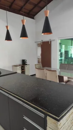 Imagem Casa em Condomínio para Venda em Ubatuba / SP no bairro Horto Florestal