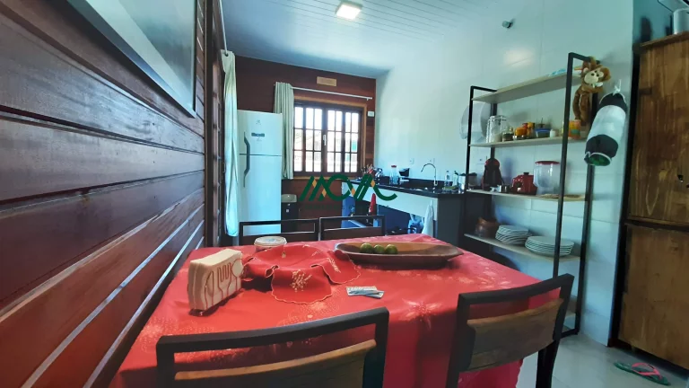 Imagem Casa com Piscina em Itapoá