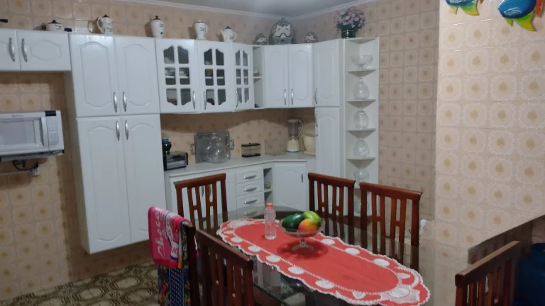 Imagem IMOVEL SOBRADO COM TRÊS MORADIAS PARA RENDA EXTRA