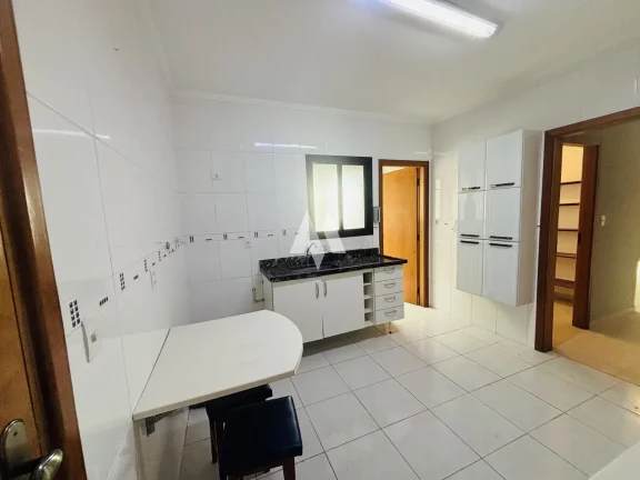 Imagem Apartamento à venda 3dormitórios,2 suítes e 2 vagas demarcadas - Pompéia / Santos