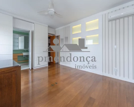 Imagem Apartamento à venda Rua Monte Alegre com 3 suítes e 4 vagas, 231m²