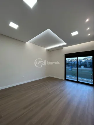 Imagem Imperdível: Casa de luxo em condomínio à venda em Campo Grande-MS, Residencial Damha III - 4 quartos, 4 suítes, 3 salas, 1 banheiro, 4 vagas de garagem, 350m² de área.