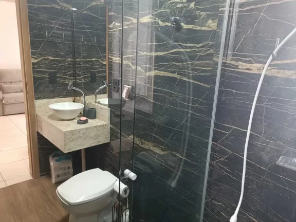 Imagem Apartamento com 3 dormitórios e 2 vagas de garagem na Avenida Brasil em Balneário Camboriú