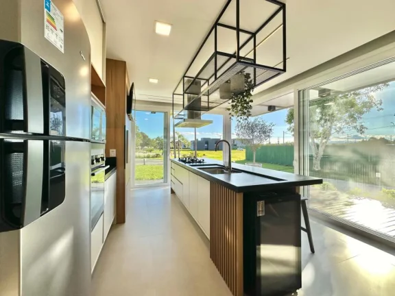 Imagem Casa em Condominio 4 Dormitórios - Bairro Arroio Teixeira