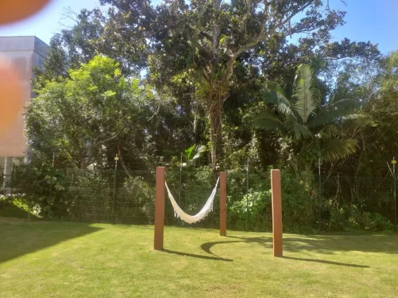 Imagem Apartamento semi-mobiliado à venda próximo às praias de Canasvieiras