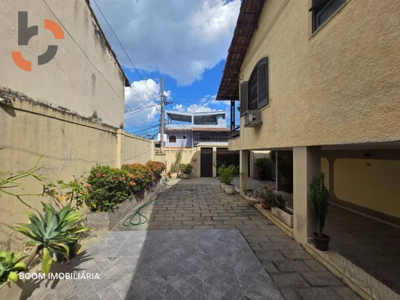 Imagem Casa Espetacular no K11 com 3 Quartos, Piscina, Churrasqueira e 5 Vagas