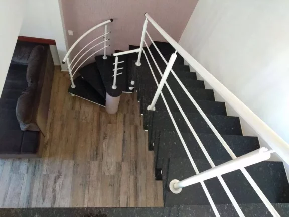 Imagem CASA dentro de condomínio residencial