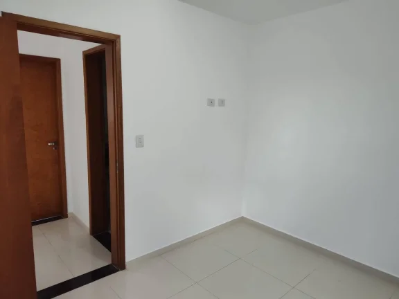 Imagem Apartamento a Venda com 2 Dormitórios na Cidade Patriarca