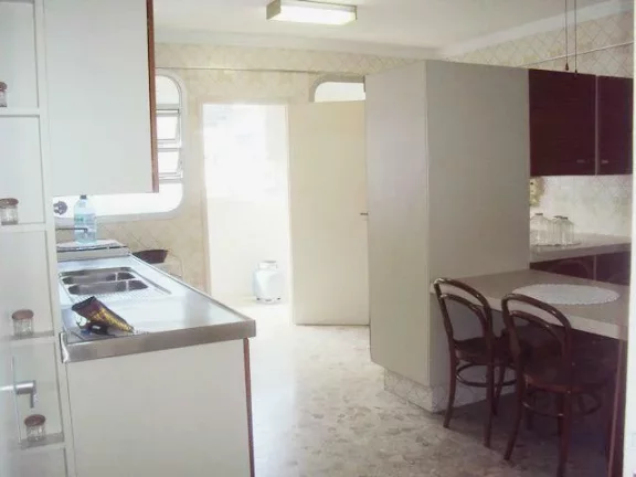 Imagem Ótima Cobertura PenthHouse na Praia de Pitangueiras,Amplo Terraço,2 Garagens,Lazer com Churrasqueira,Local Nobre,200 M² Úteis!!!
