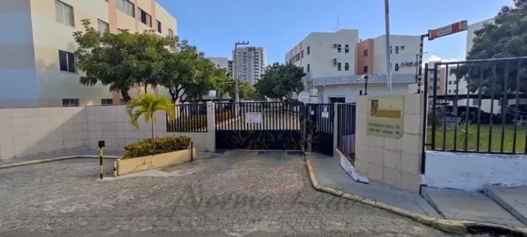 Apartamento à Venda no Bairro Atalaia: 3 quartos, 1 suite, 1 sala, 2 banheiros, 1 vaga. Condomínio Santa Cecília.