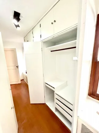 Imagem Casa no Res. ALPHA 3 - 380m²