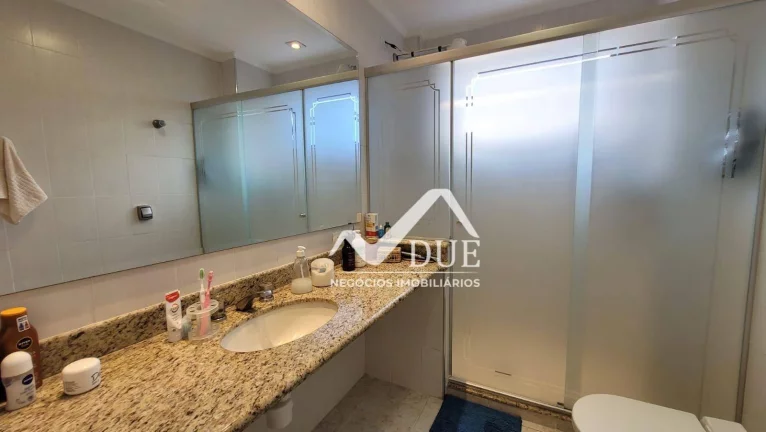 Imagem Apartamento com 2 dormitórios à venda, 90 m² por R$ 617.000 - Boqueirão - Santos/SP