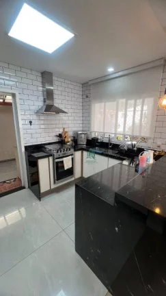 Imagem Casa com 2 dormitórios à venda, 130 m² por R$ 800.000,00 - Jardim Centenário - Atibaia/SP