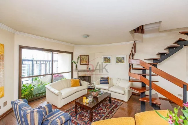 Imagem Cobertura no Brooklin: 278m² com Piscina Privativa e Quadra de Tênis