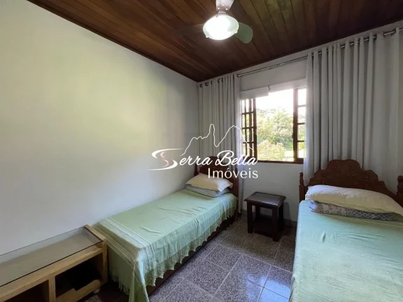 Imagem Casa com 3 dormitórios à venda, 160 m² por R$ 950.000,00 - Albuquerque - Teresópolis/RJ