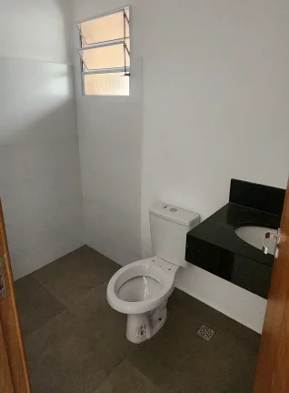 Imagem Casa à venda ou para alugar com 2 quartos no condomínio Canto do Uirapuru, Bom Jesus dos Perdões - SP